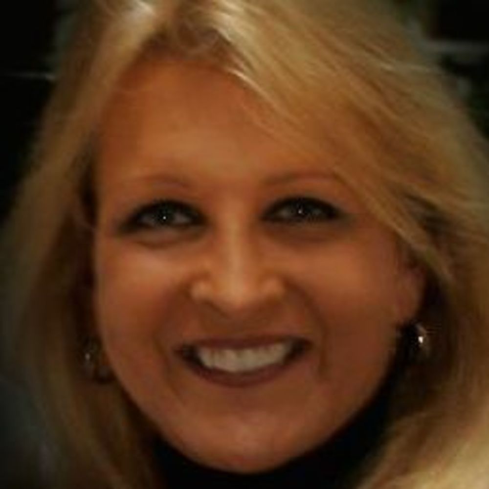 Meet your Posher, Desiree